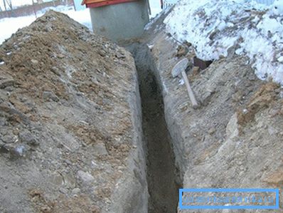 Am săpat un șanț. Coborârile mici nu sunt teribile.