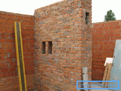 Canalele de evacuare pot face parte din structura clădirii. Canalele de evacuare pot face parte din structura clădirii.