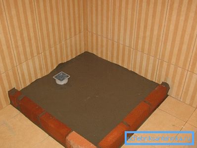 Paleți umpluți cu beton Paleți umpluți cu beton