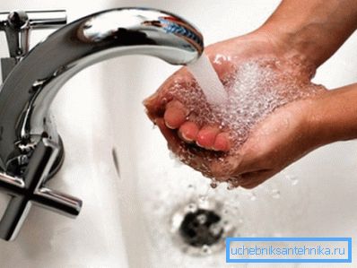 Apartamentele rezidențiale din clădirile cu apartamente se înscriu, în principal, în această din urmă categorie.